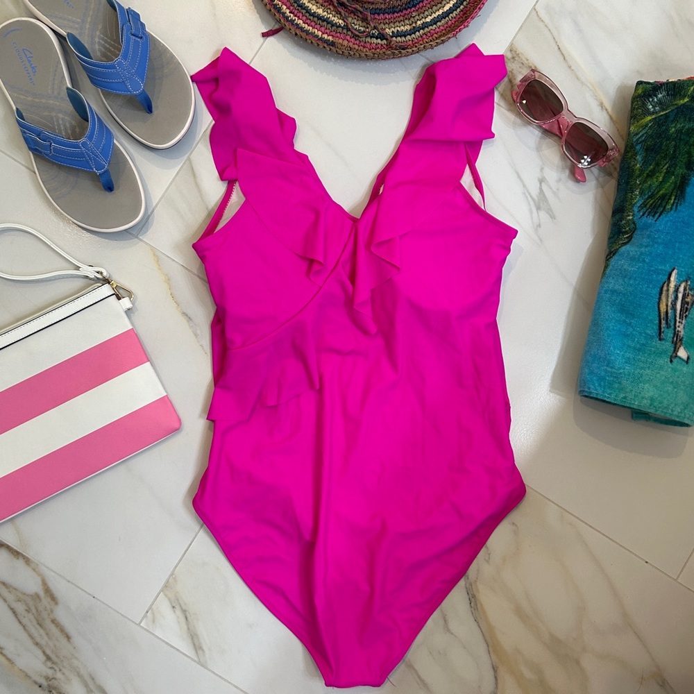 Blooming Jelly Sassy Hot Pink Ruffle Shoulder One-Piece Swimsuit SZ Large - Picture 5 of 9